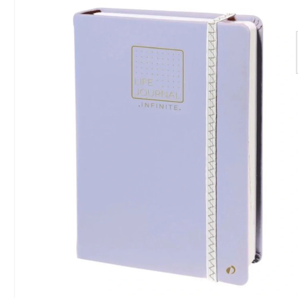 Life Journal Infinite # 23710 - 6"w x 8 1/4"h Undated Weekly Planner